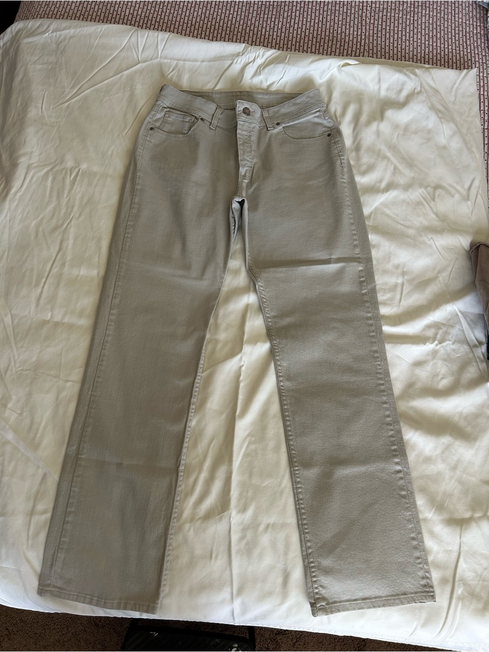 Lee Riders Women’s Straight Jeans in Beige